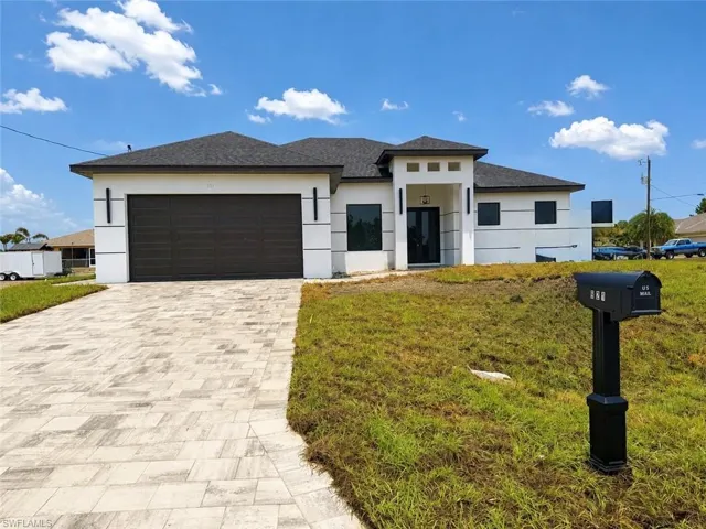 921 Martha Ave S, Lehigh Acres, Florida 33974