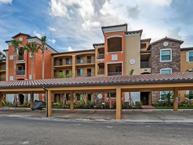 9830  Giaveno  CIR, Naples, FL 34113
