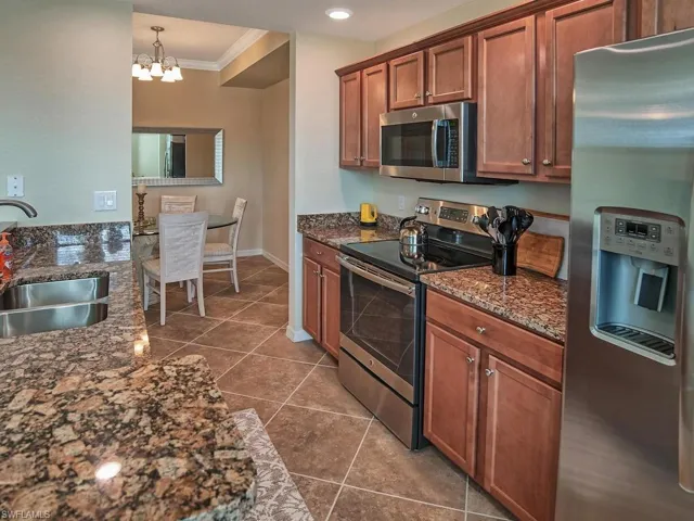 9830  Giaveno  CIR, Naples, FL 34113