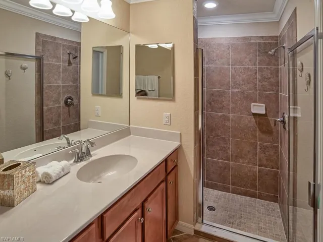 9830  Giaveno  CIR, Naples, FL 34113