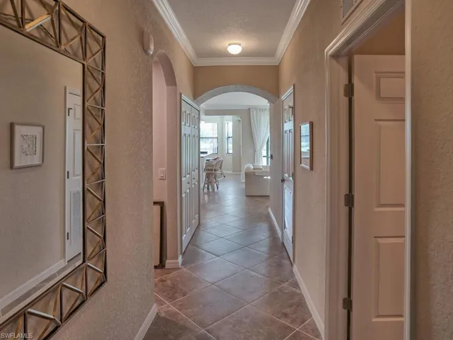 9830  Giaveno  CIR, Naples, FL 34113