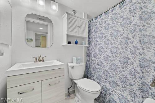 421 Country Hollow CT # D103, NAPLES FL 34104
