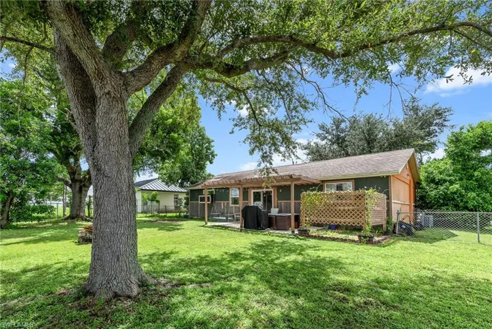 1171 Nw 4th Pl, Cape Coral Fl 33993