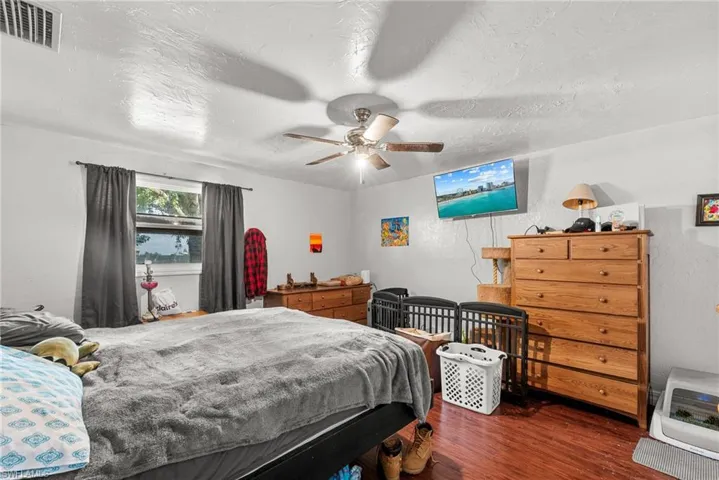 1171 Nw 4th Pl, Cape Coral Fl 33993
