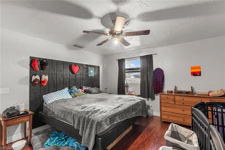 1171 Nw 4th Pl, Cape Coral Fl 33993