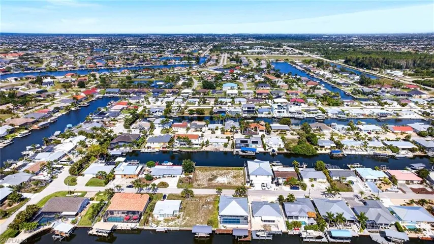 12262 Moon Shell Dr, Matlacha Isles, Florida 33991