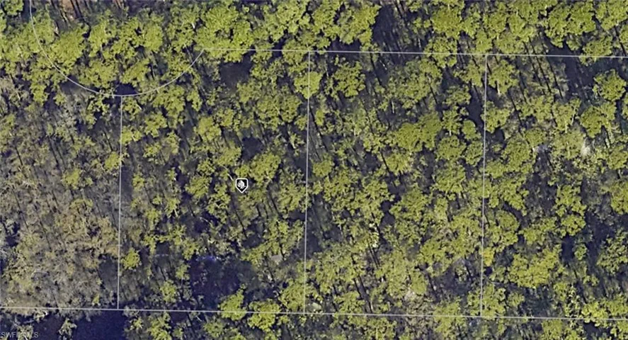 Aerial Survey. Displaying the property's perimeter and surrounding terrain