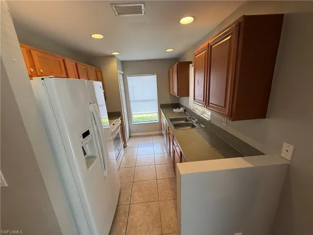 4427 29th St Sw, Lehigh Acres, Florida 33973