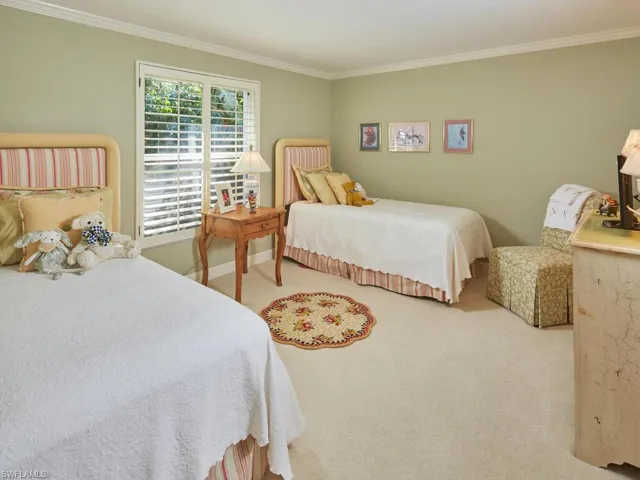 Second guest bedroom.