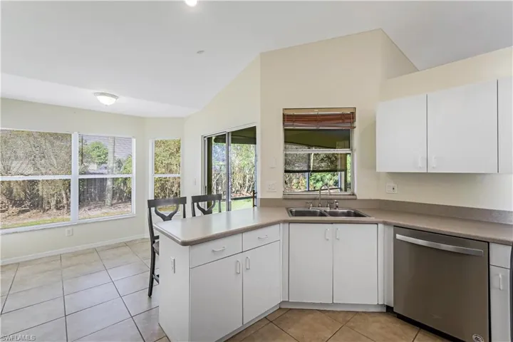 6761 Berwick PL, NAPLES FL 34104