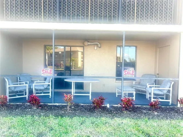 5315  Summerlin  RD, Fort Myers, FL 33919