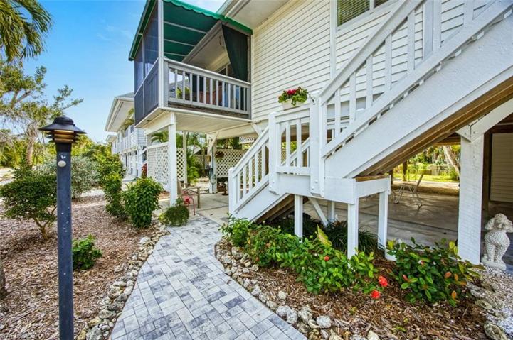 Front-Walk