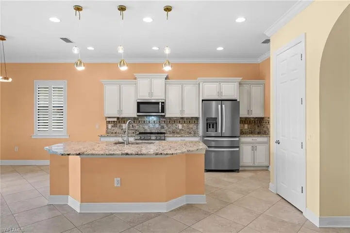 10259 Ashbrook Ct, Fort Myers, Florida 33913