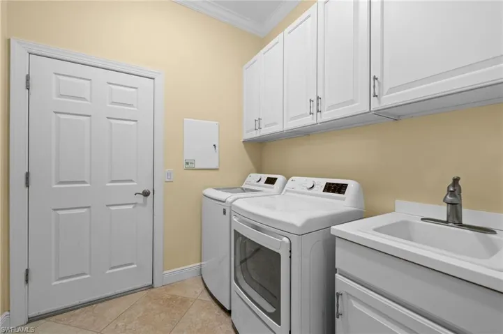 10259 Ashbrook Ct, Fort Myers, Florida 33913