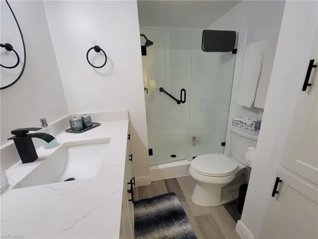200 Forest Lakes Blvd 111, Naples, Florida 34105