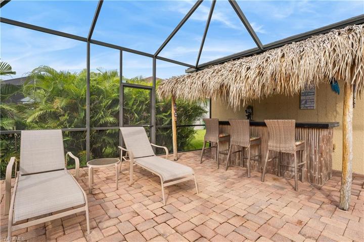 Tiki hut