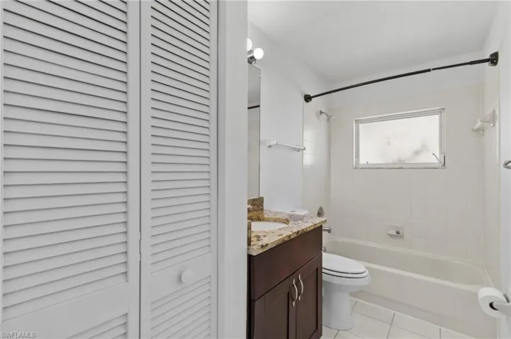 1514 Ne 2nd St, Cape Coral, Florida 33909