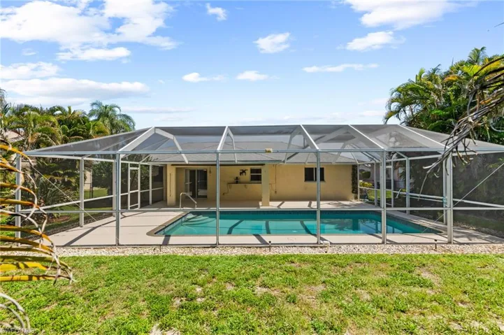 1514 Ne 2nd St, Cape Coral, Florida 33909