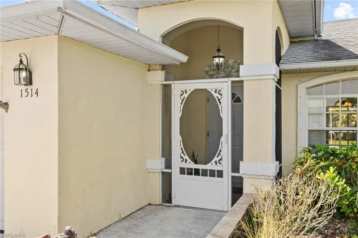 1514 Ne 2nd St, Cape Coral, Florida 33909