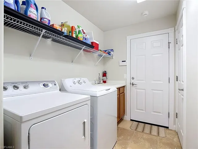 8677 Erice Ct, Naples, Florida 34114