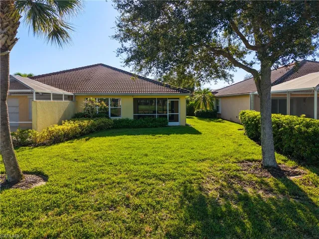 8677 Erice Ct, Naples, Florida 34114