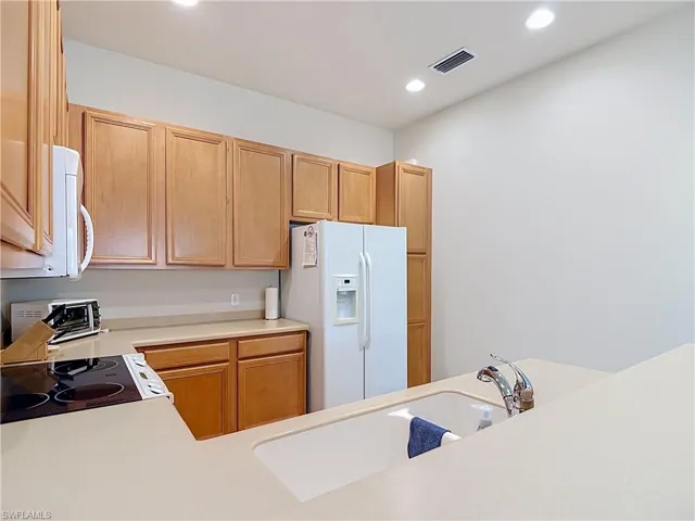 8677 Erice Ct, Naples, Florida 34114