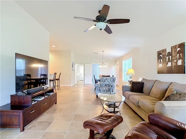 8677 Erice Ct, Naples, Florida 34114
