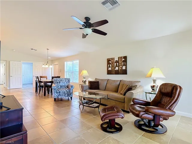 8677 Erice Ct, Naples, Florida 34114