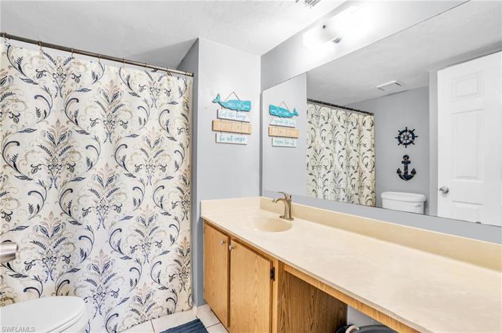 Master bathroom & makeup niche
