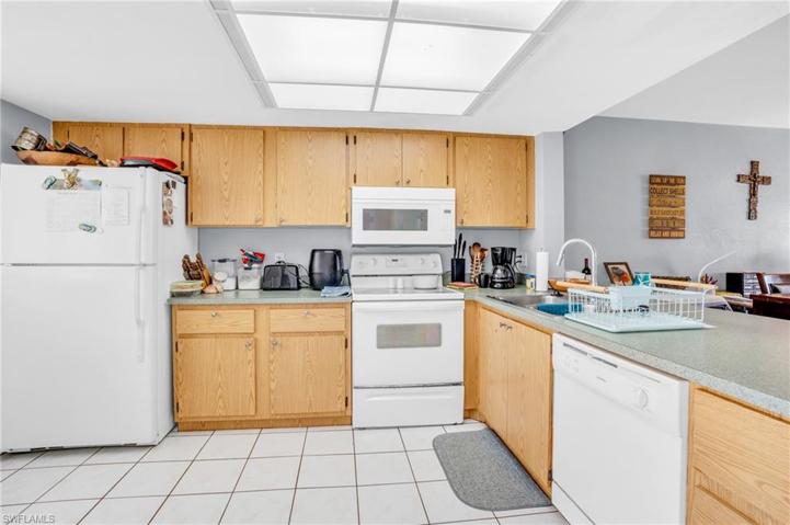 Ample kitchen