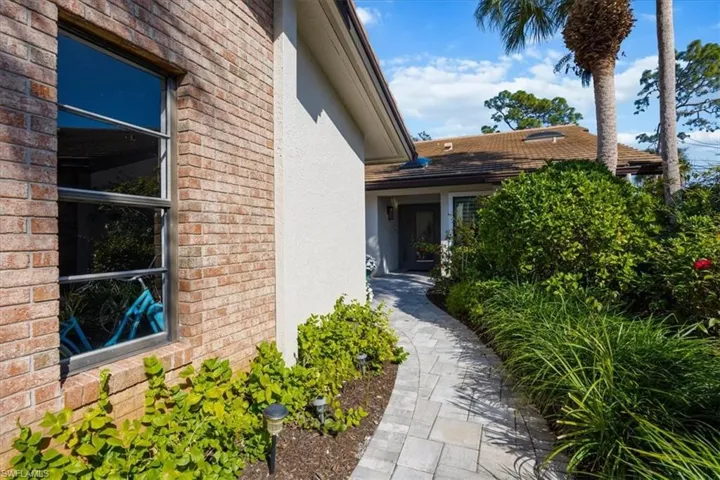 View of side of home