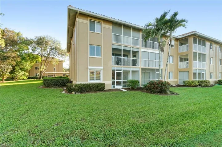 Highly Desirable - walkout, first floor END UNIT!