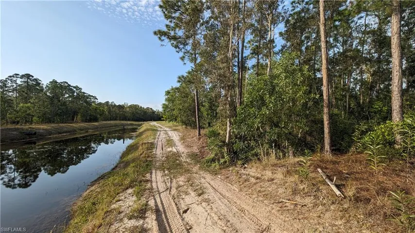 454 Jaipur DR, LEHIGH ACRES FL 33974
