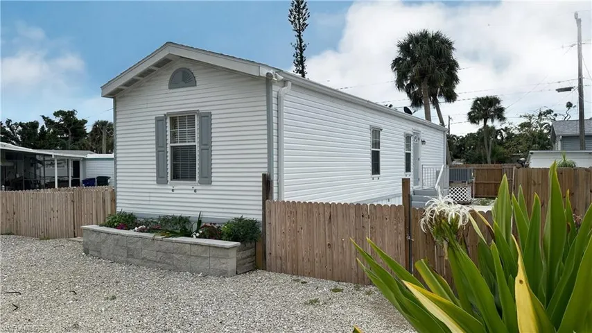 View of side of property