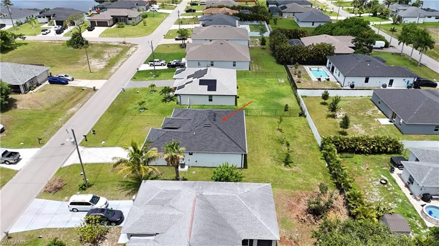 2827 Sw 2nd Ln, Cape Coral, Florida 33991
