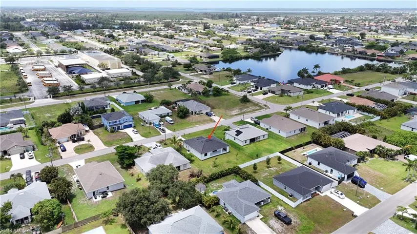 2827 Sw 2nd Ln, Cape Coral, Florida 33991