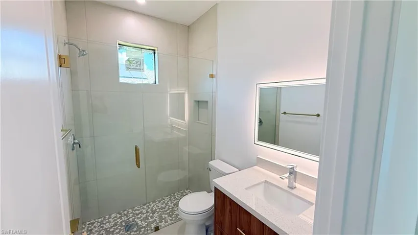 2827 Sw 2nd Ln, Cape Coral, Florida 33991