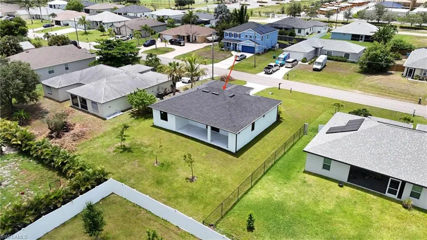 2827 Sw 2nd Ln, Cape Coral, Florida 33991