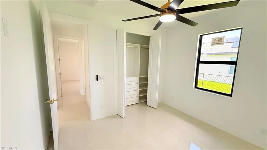 2827 Sw 2nd Ln, Cape Coral, Florida 33991