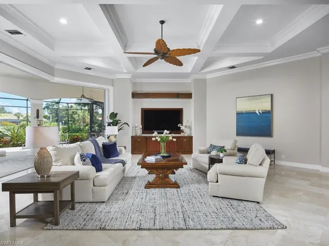 Entertain with ease in this fabulous family room!