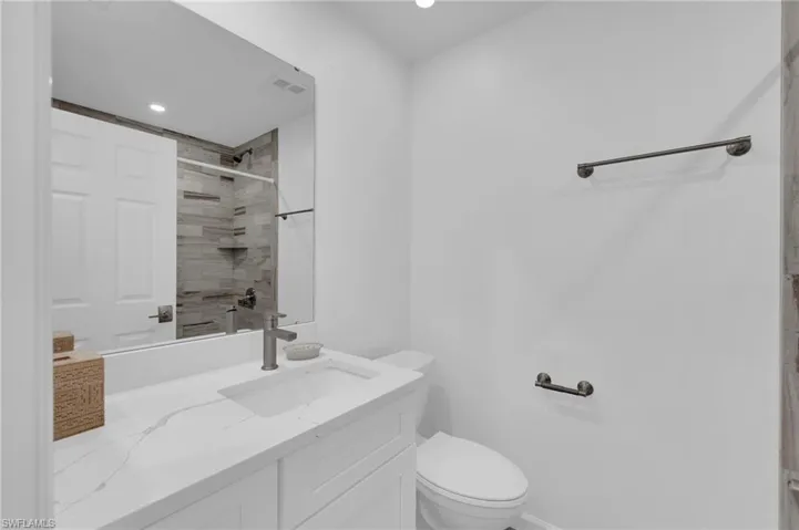 5584 Buring Ct, Fort Myers, Florida 33919
