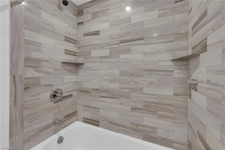 5584 Buring Ct, Fort Myers, Florida 33919