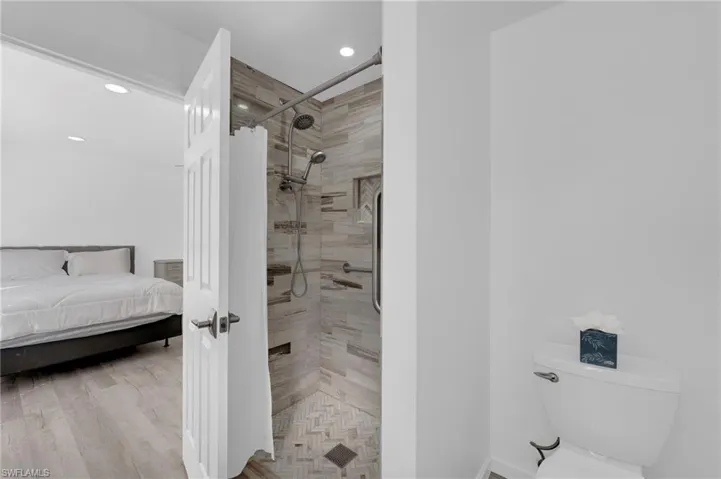 5584 Buring Ct, Fort Myers, Florida 33919