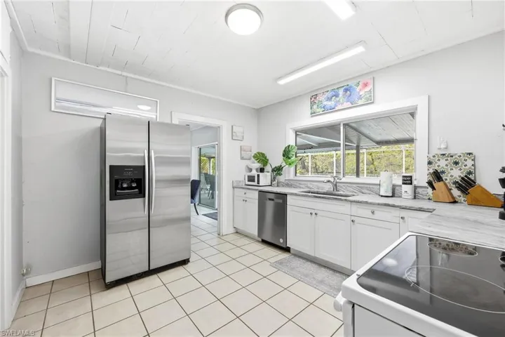 2347  Harbor  RD, Naples, FL 34104