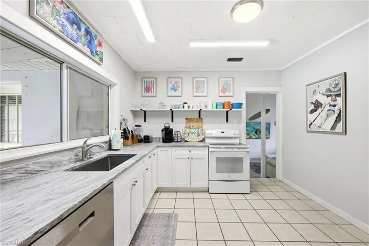 2347  Harbor  RD, Naples, FL 34104