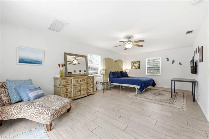 2347  Harbor  RD, Naples, FL 34104