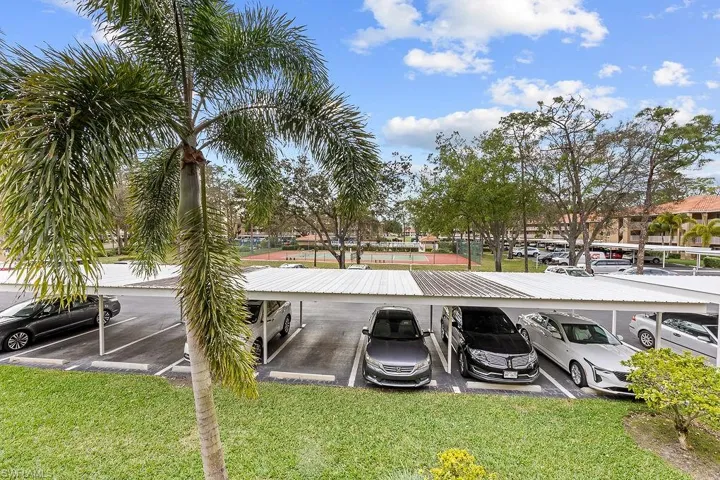 5985 Bloomfield CIR # D203, NAPLES FL 34112