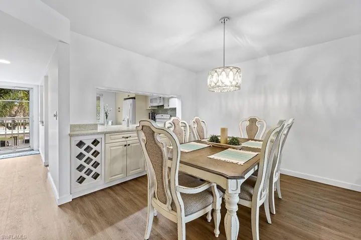 5985 Bloomfield CIR # D203, NAPLES FL 34112
