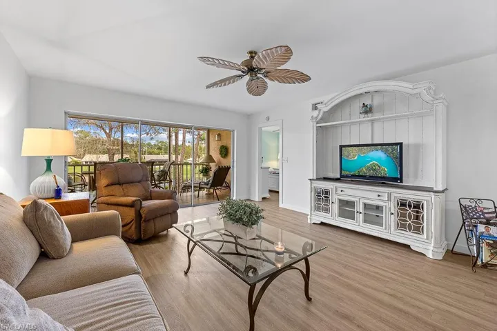 5985 Bloomfield CIR # D203, NAPLES FL 34112