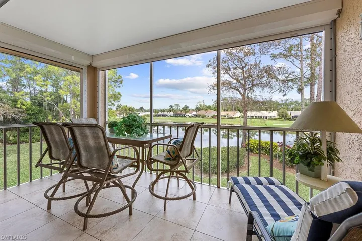5985 Bloomfield CIR # D203, NAPLES FL 34112